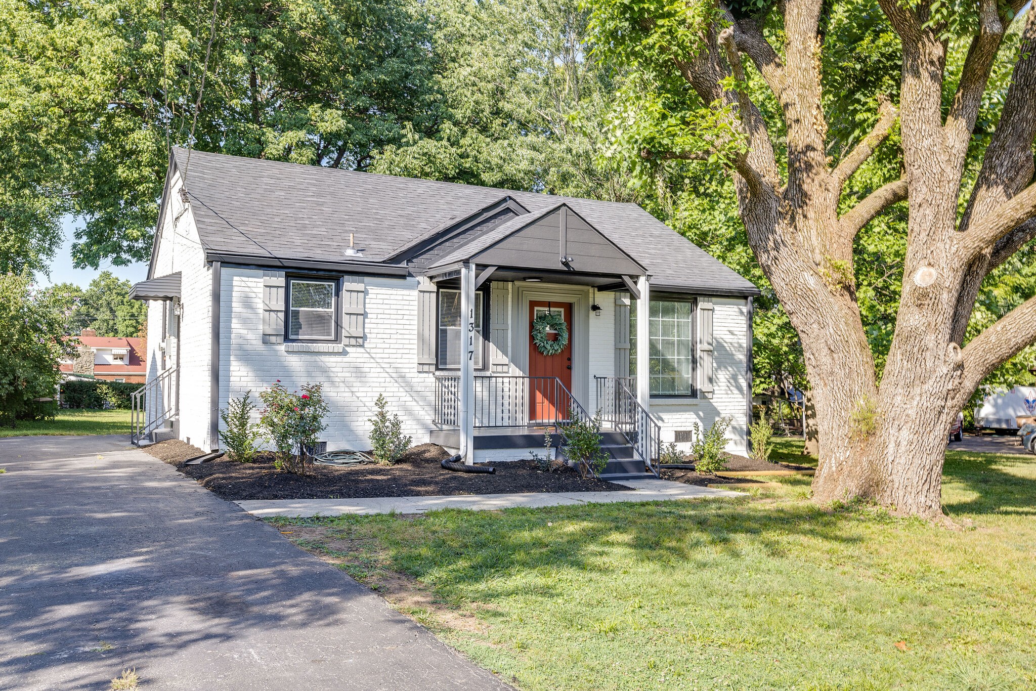 1317 Cardinal Avenue Nashville TN 37216