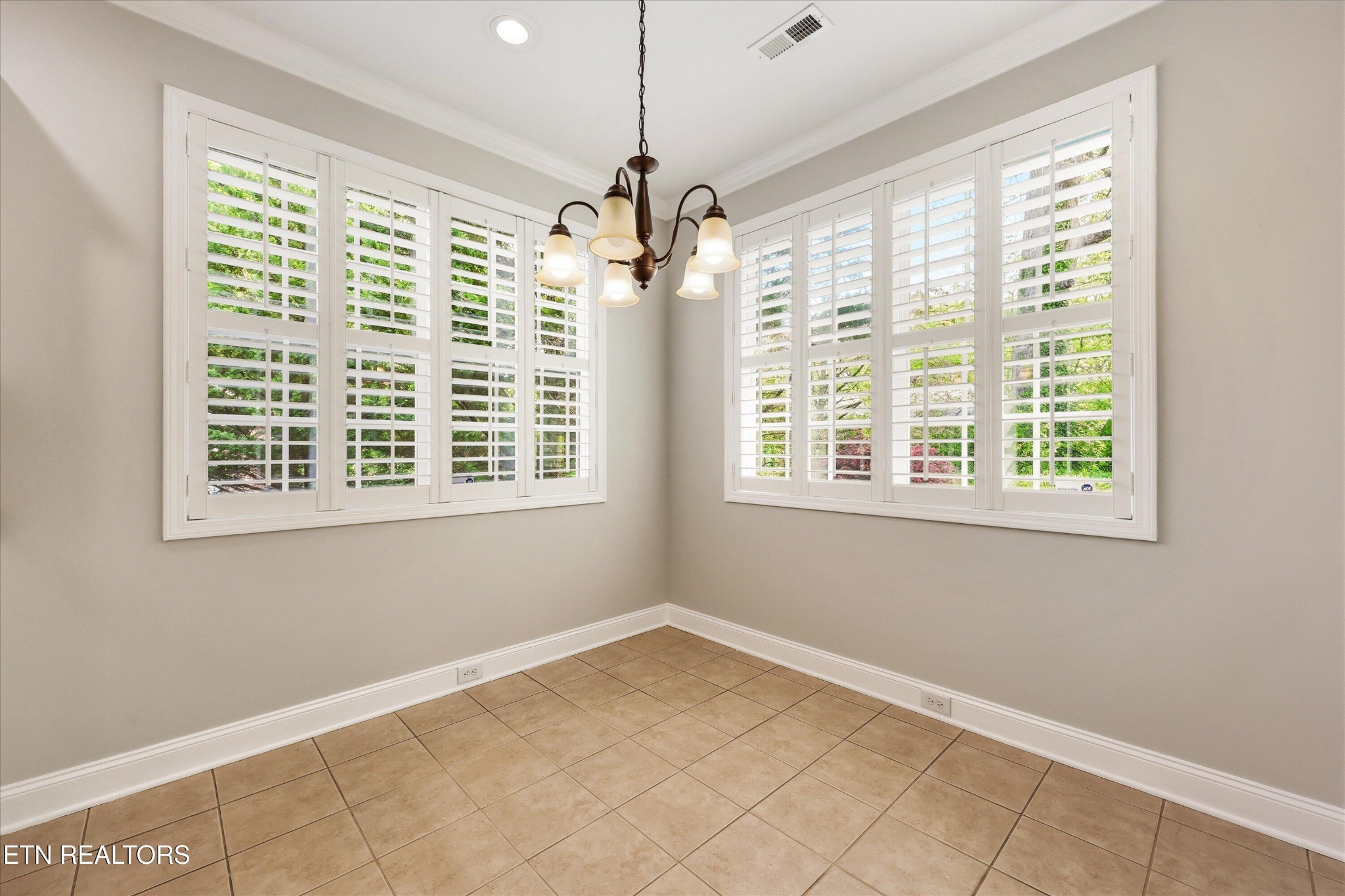 5082 Dovewood Way Knoxville TN 37918