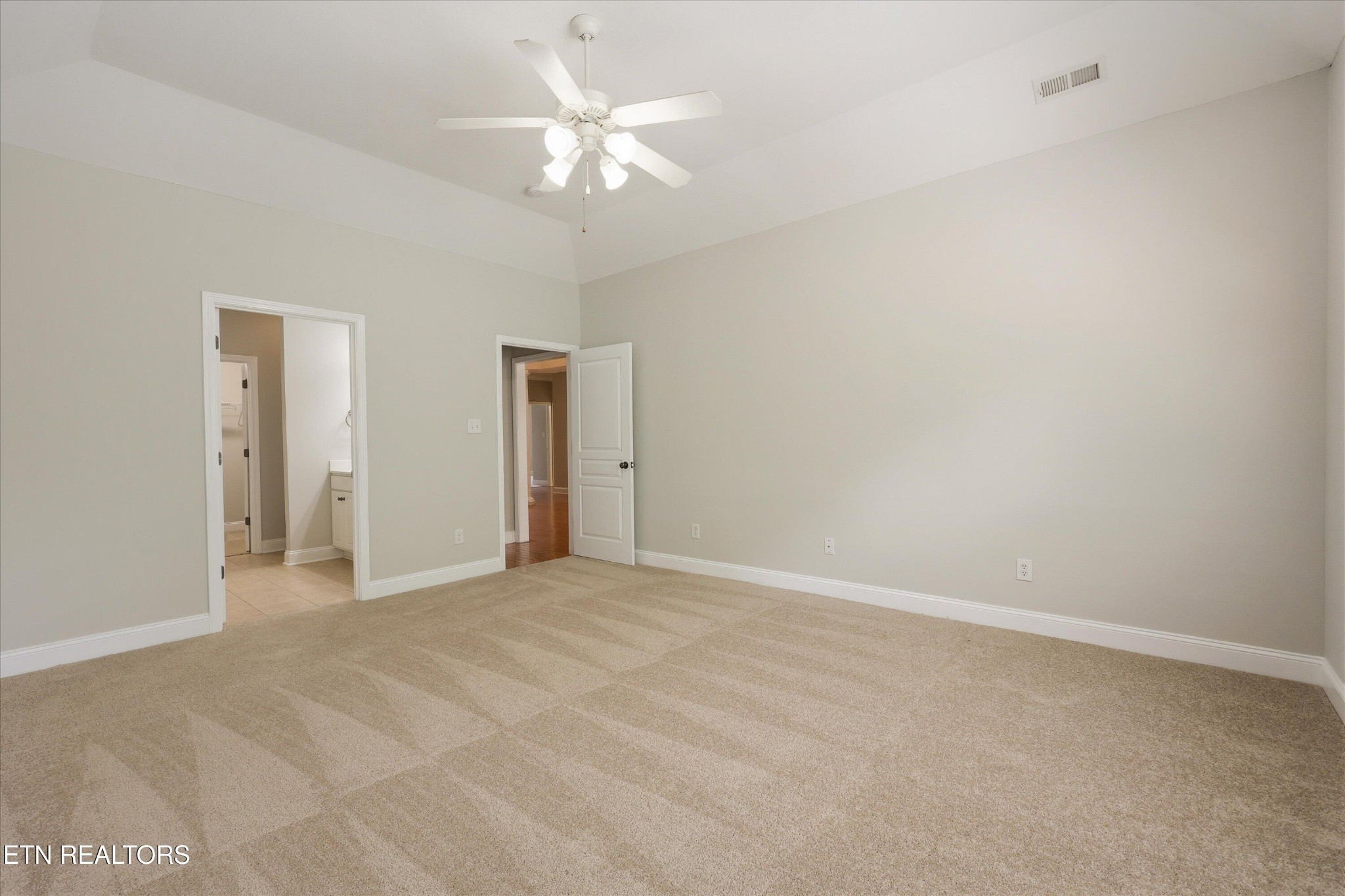 5082 Dovewood Way Knoxville TN 37918