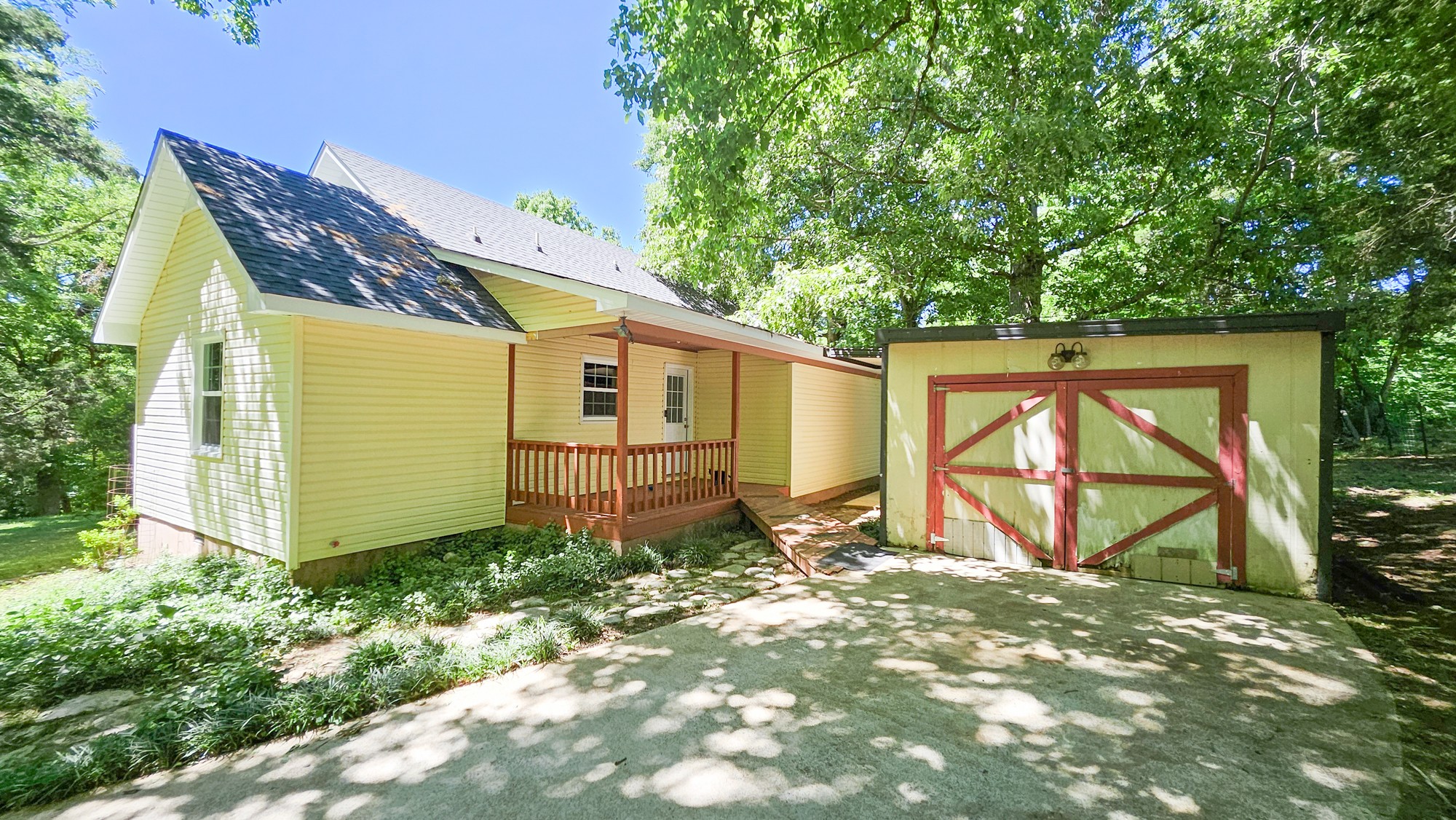 789 Holt Hollow Road Prospect TN 38477
