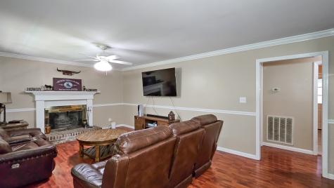 789 Holt Hollow Road Prospect TN 38477