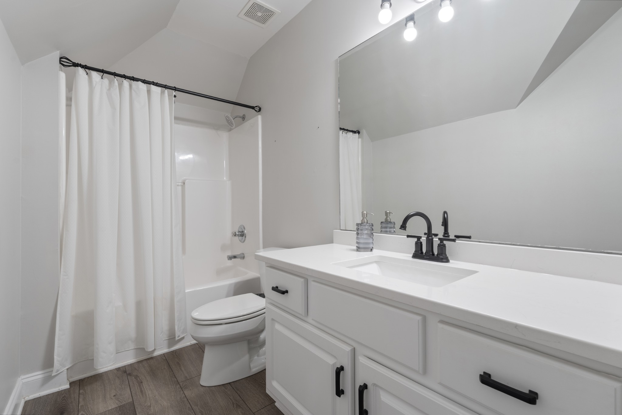 1926 Irby Lane Murfreesboro TN 37127