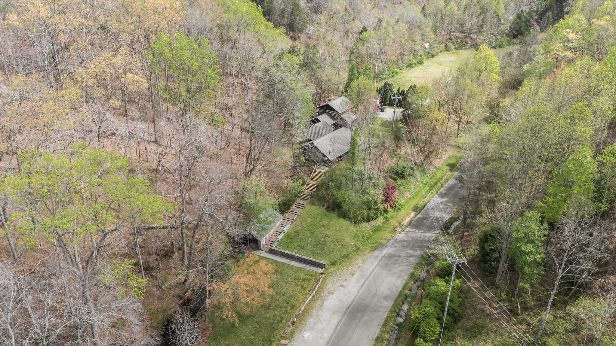 2708 Ledford Mill Road Wartrace TN 37183