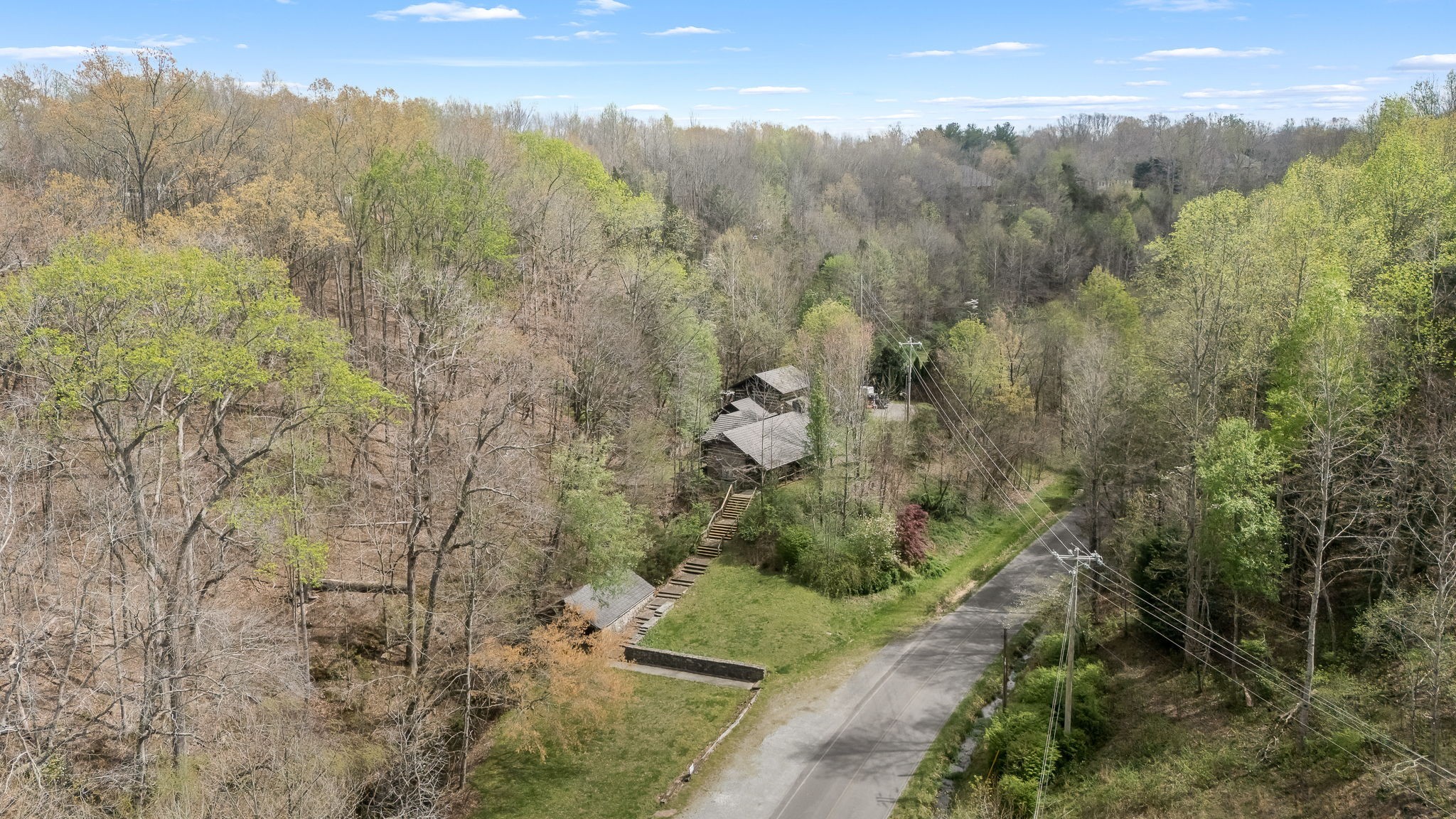 2708 Ledford Mill Road Wartrace TN 37183