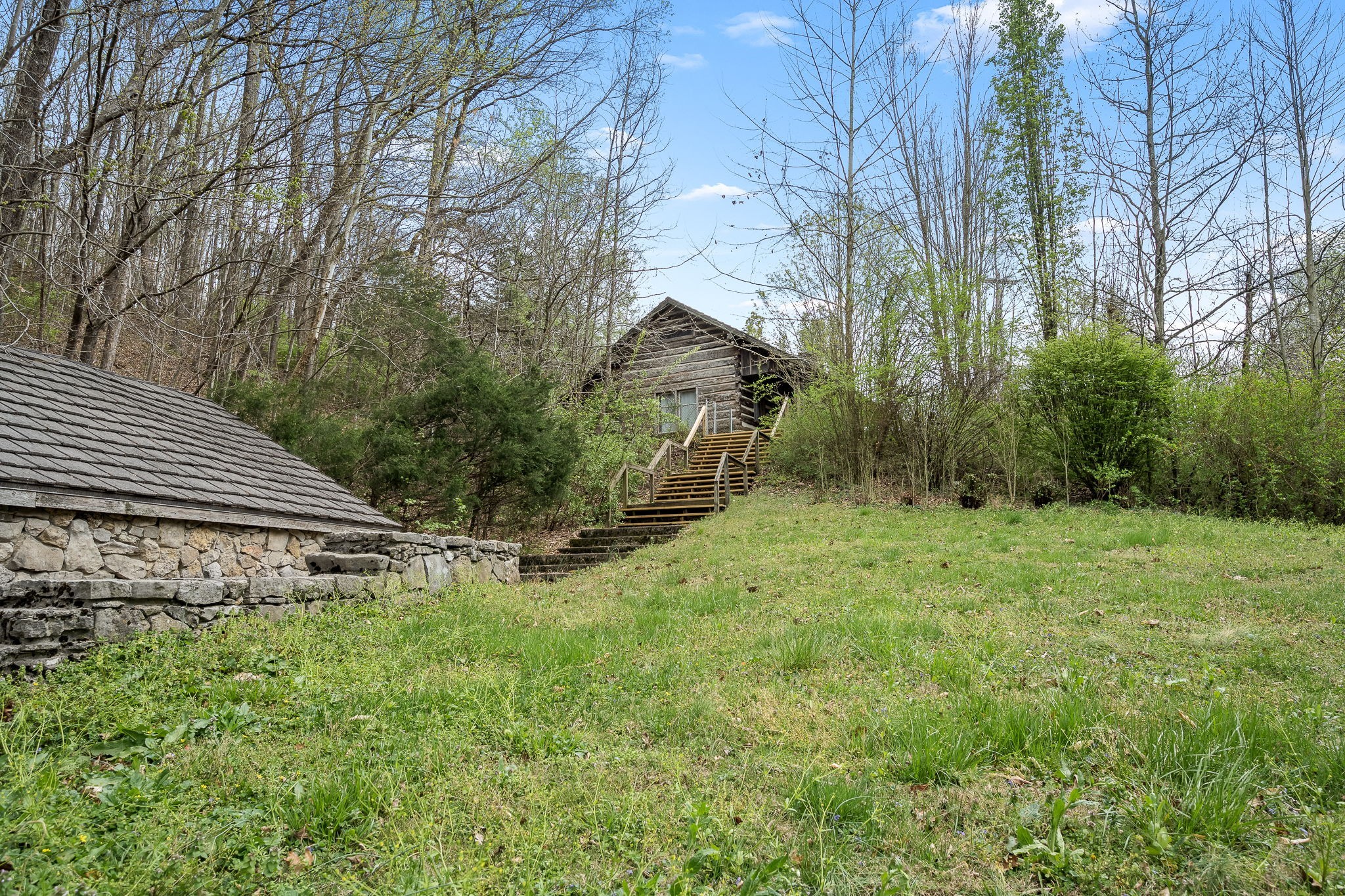 2708 Ledford Mill Road Wartrace TN 37183