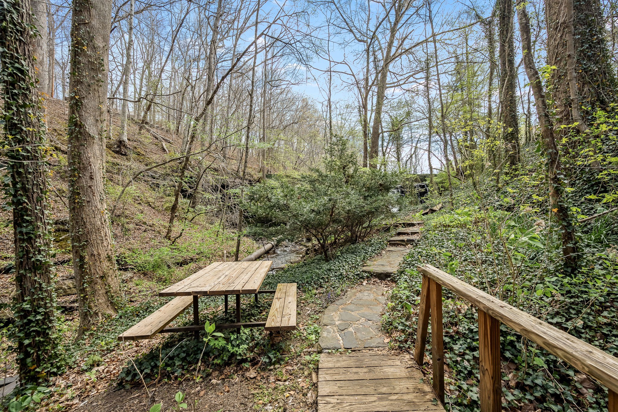 2708 Ledford Mill Road Wartrace TN 37183