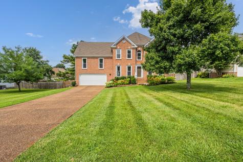2795 Iroquois Drive Thompsons Station TN 37179