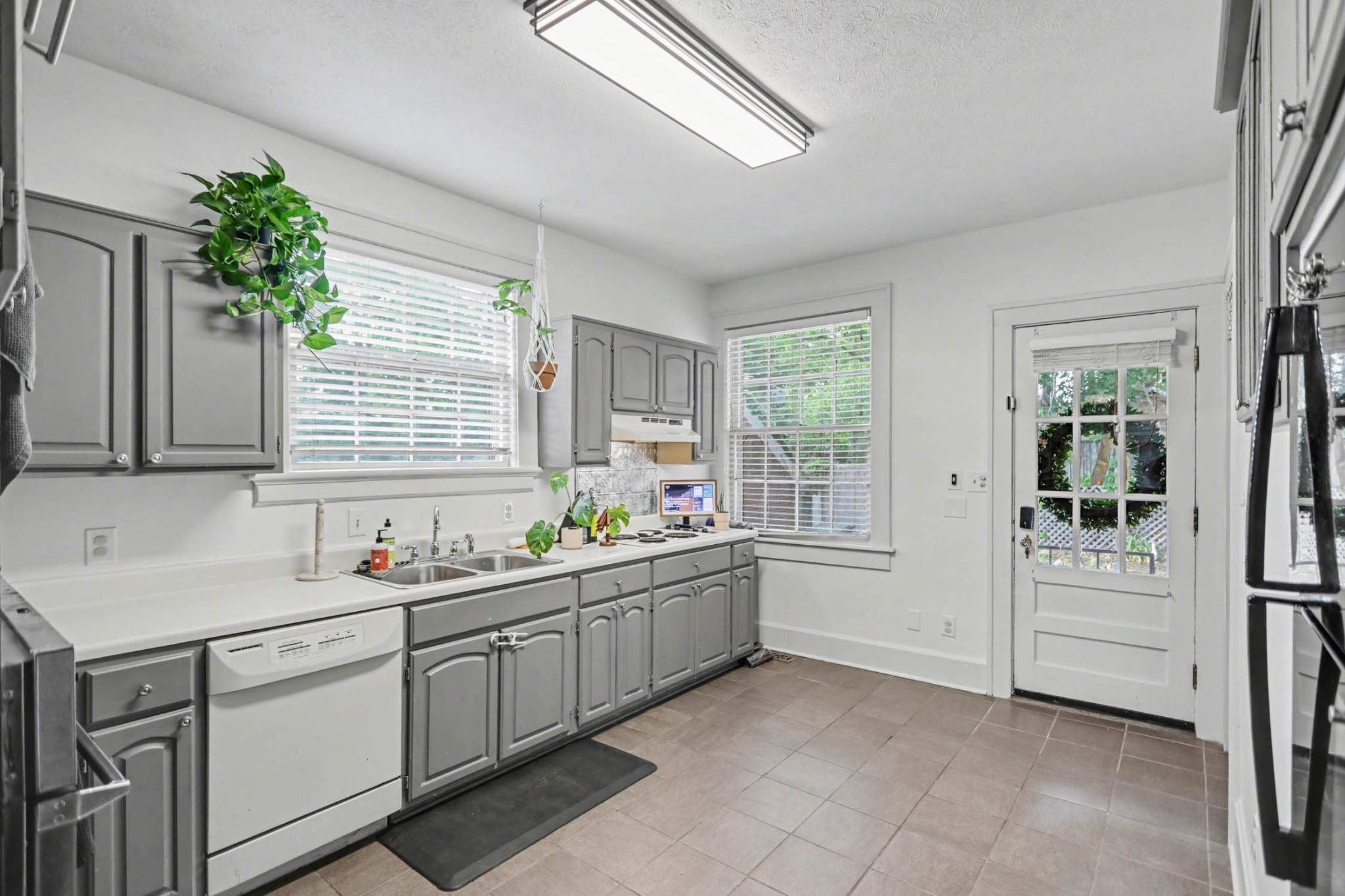 703 5th Ave, W Springfield TN 37172