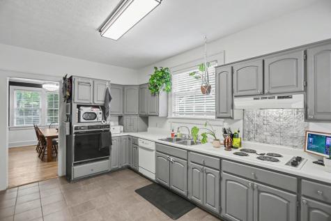 703 5th Ave, W Springfield TN 37172