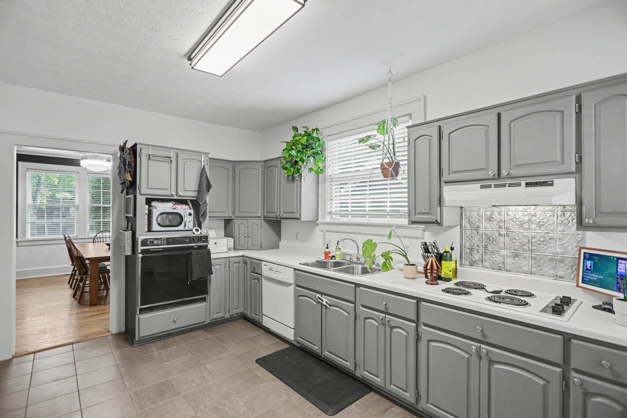 703 5th Ave, W Springfield TN 37172