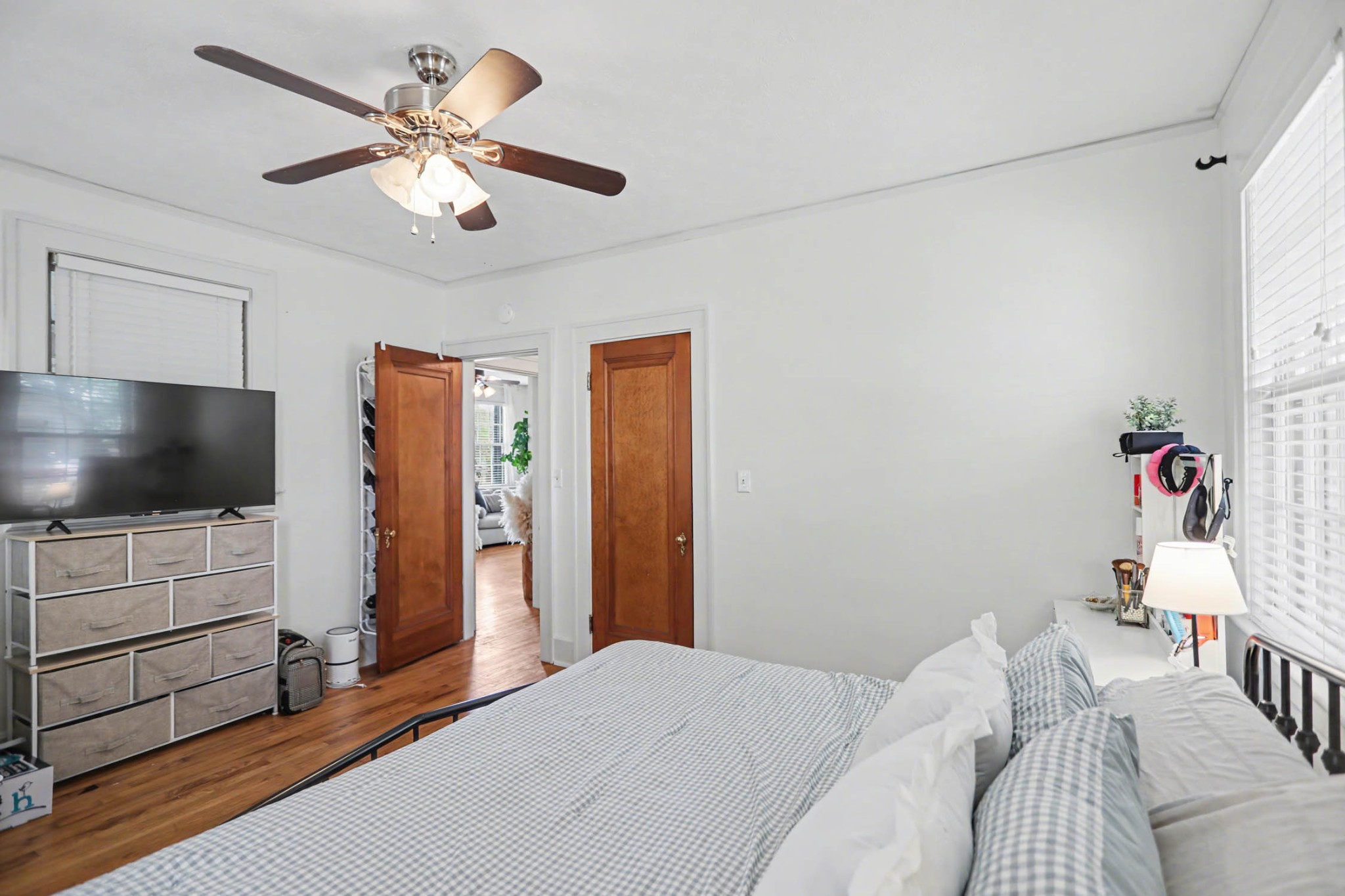 703 5th Ave, W Springfield TN 37172