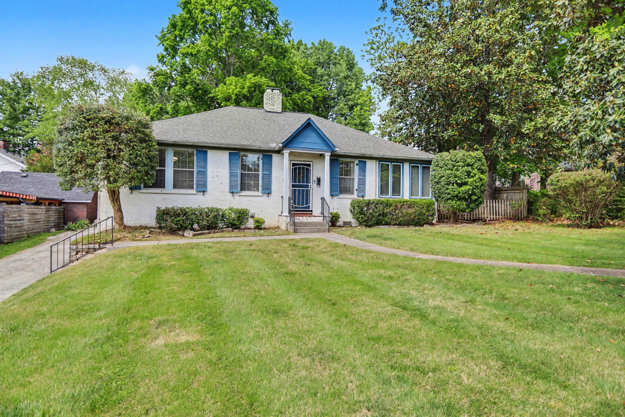 703 5th Ave, W Springfield TN 37172