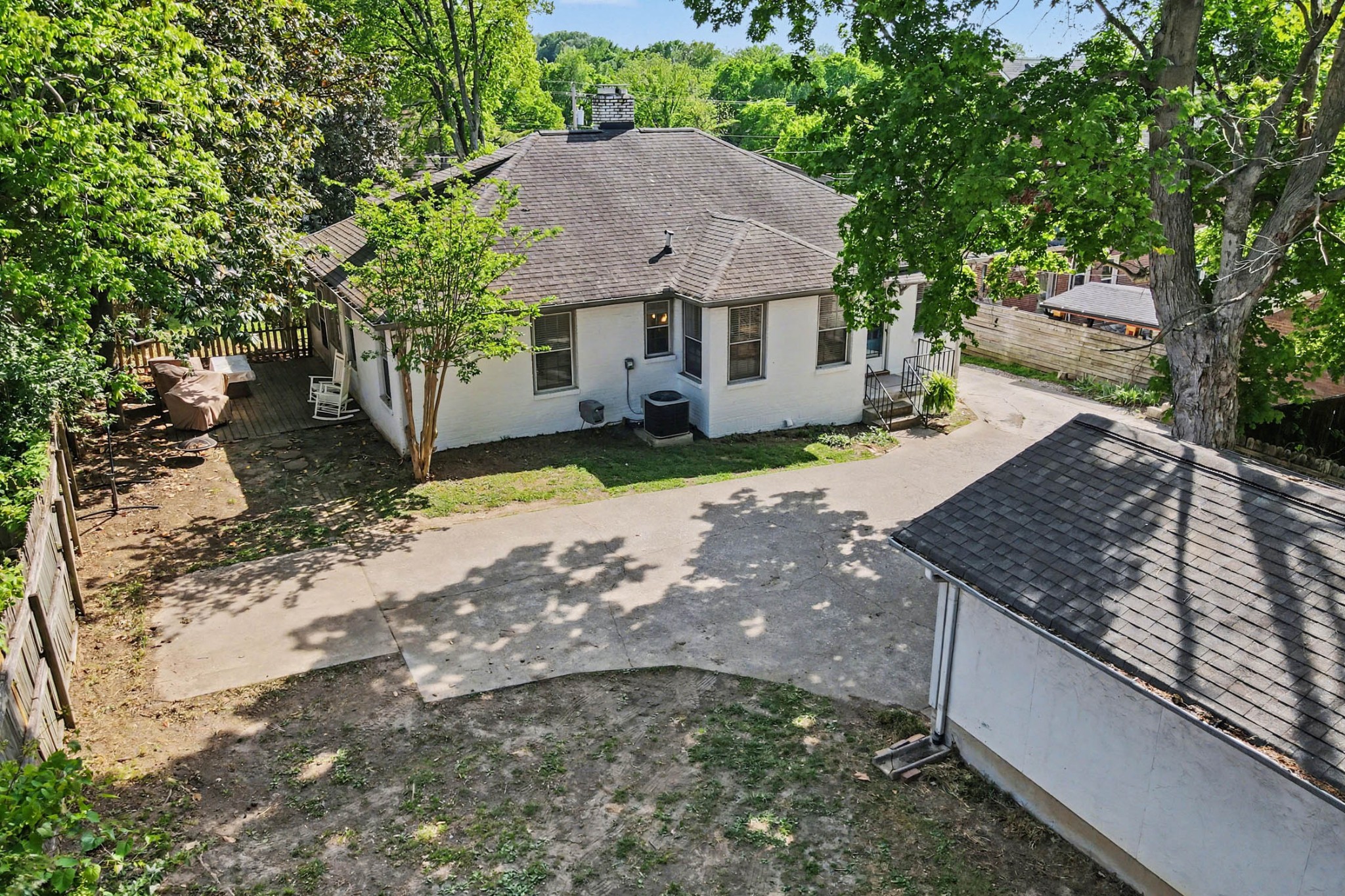 703 5th Ave, W Springfield TN 37172