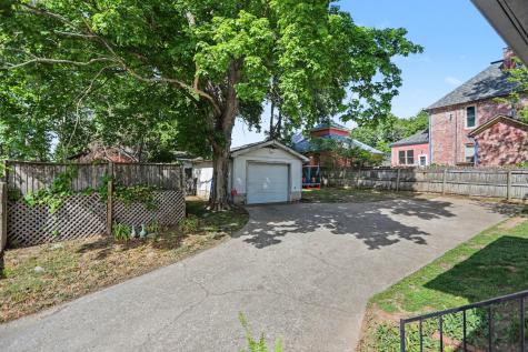 703 5th Ave, W Springfield TN 37172