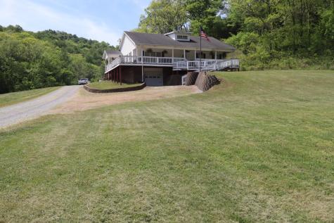 341 Pumpkin Hollow Road Liberty TN 37095
