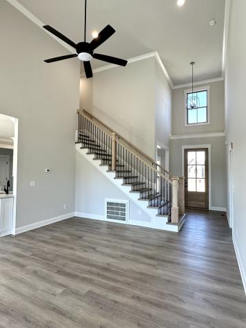 1706 Vanhooser Way Cornersville TN 37047