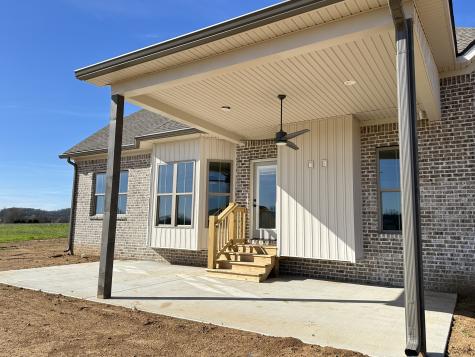 1706 Vanhooser Way Cornersville TN 37047