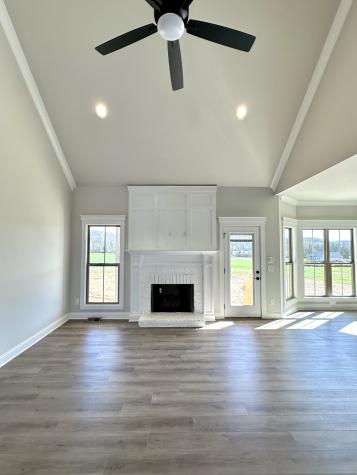 1706 Vanhooser Way Cornersville TN 37047