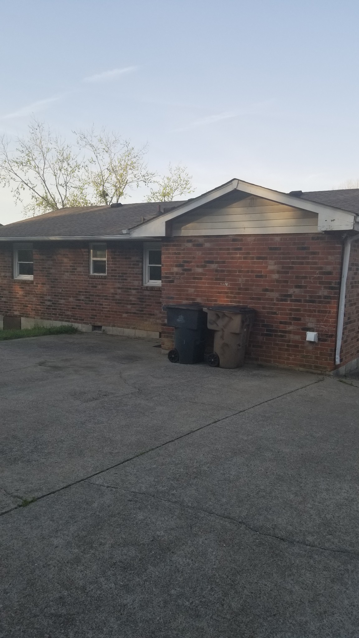 2714 Combs Drive Nashville TN 37207