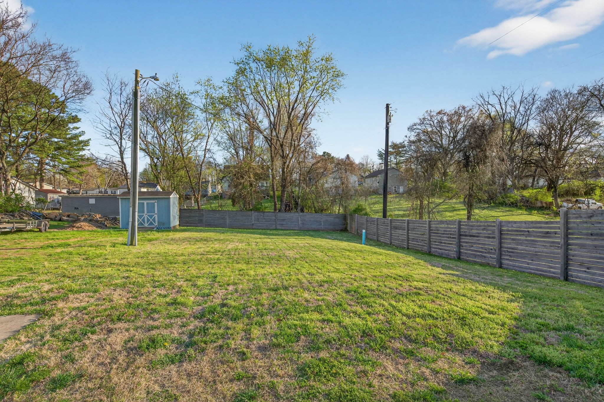 813 5th Ave, E Springfield TN 37172