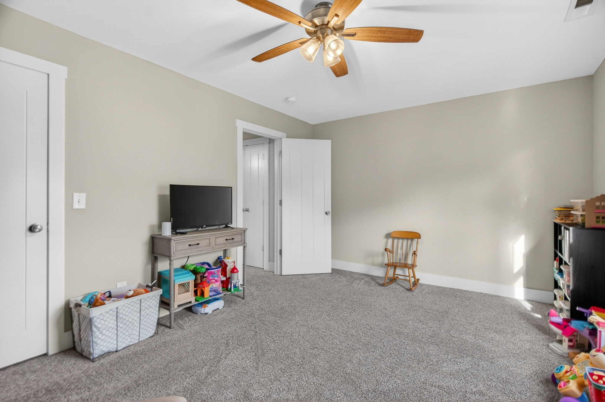 813 5th Ave, E Springfield TN 37172