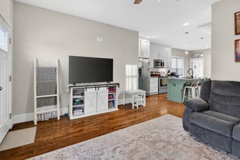 813 5th Ave, E Springfield TN 37172
