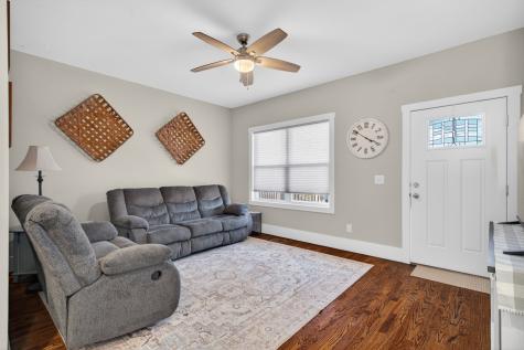 813 5th Ave, E Springfield TN 37172