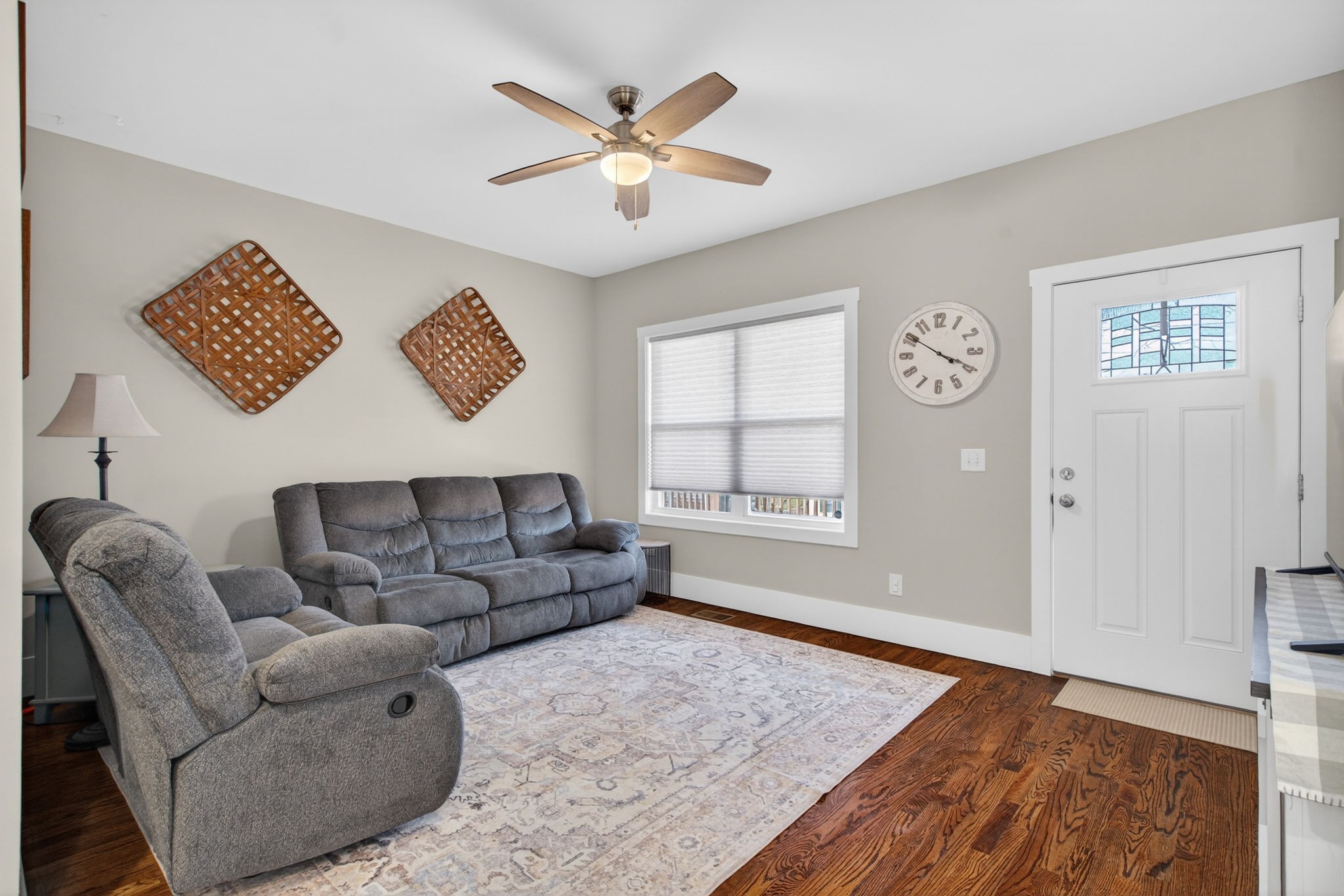 813 5th Ave, E Springfield TN 37172