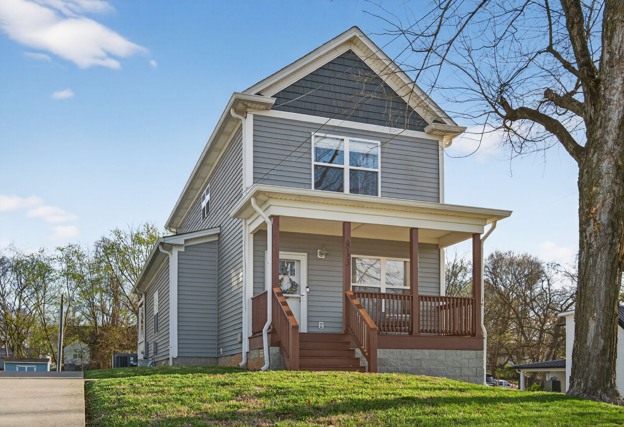 813 5th Ave, E Springfield TN 37172