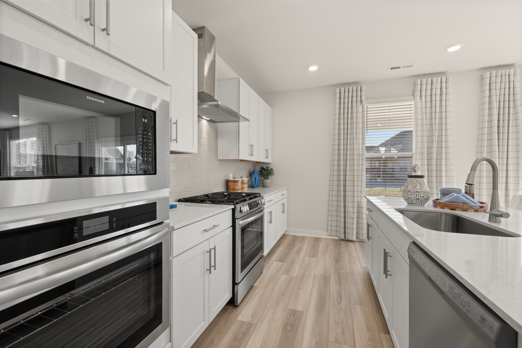 585 Sugarberry Court Clarksville TN 37043