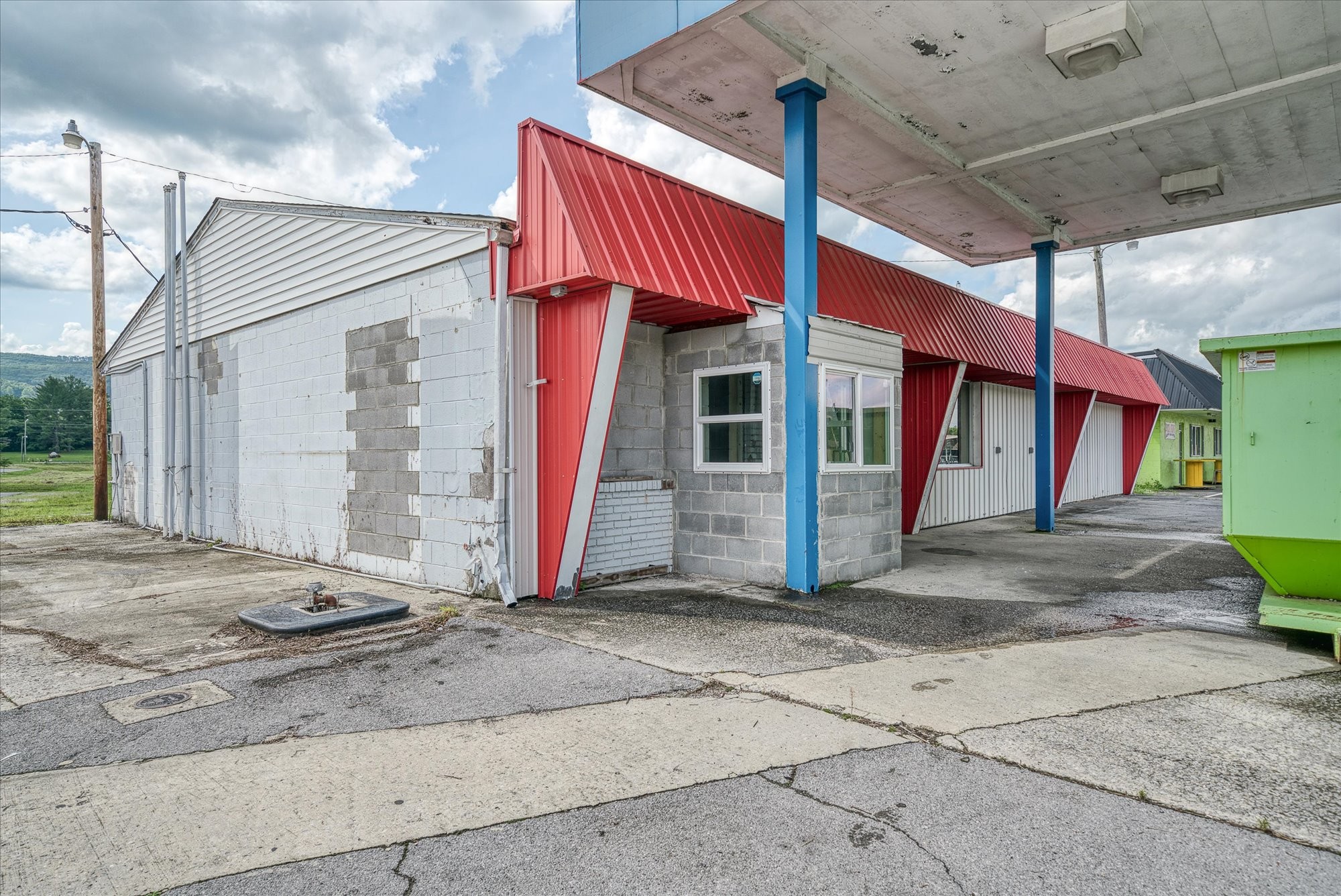 3715 Main Street Pikeville TN 37367