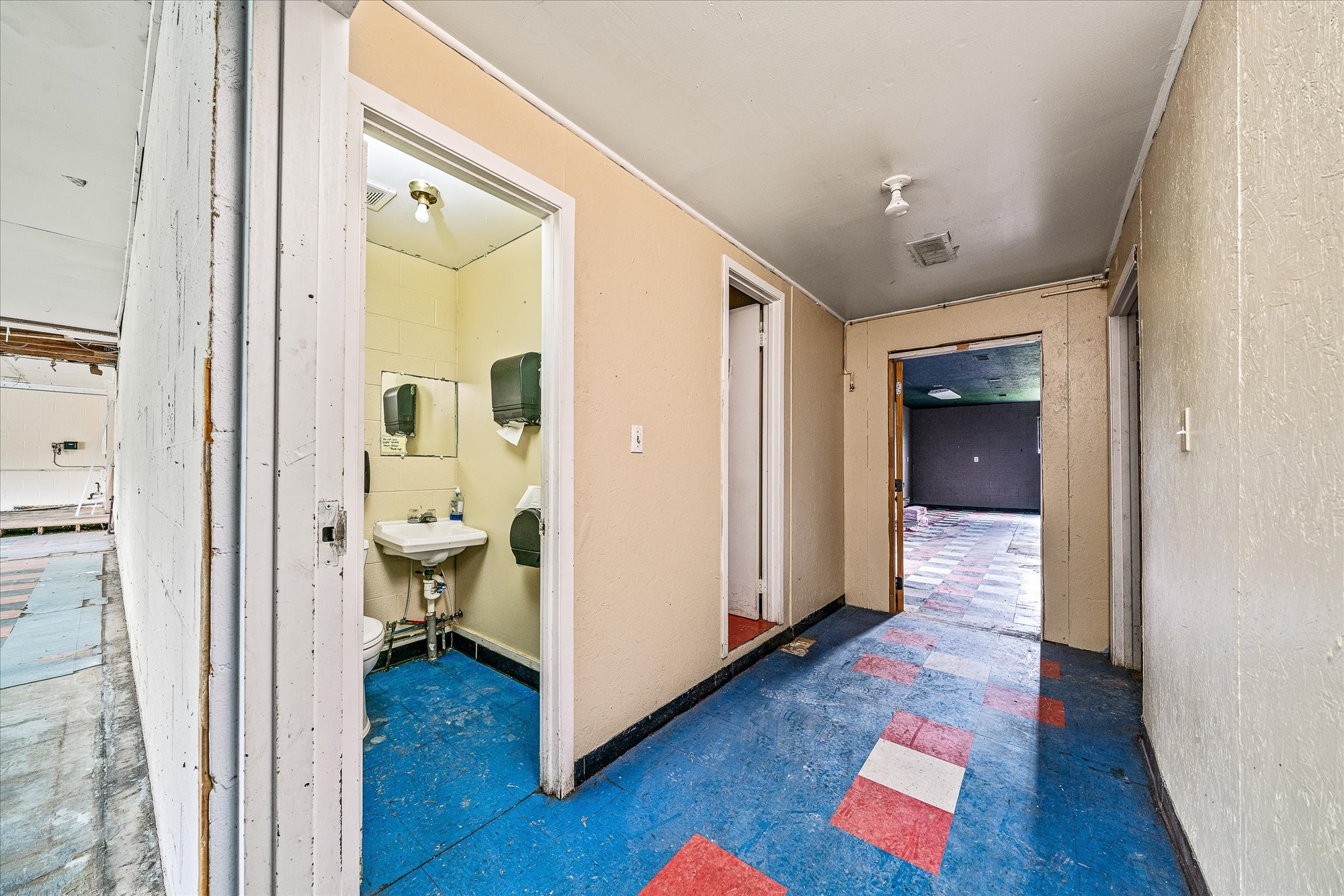 3715 Main Street Pikeville TN 37367