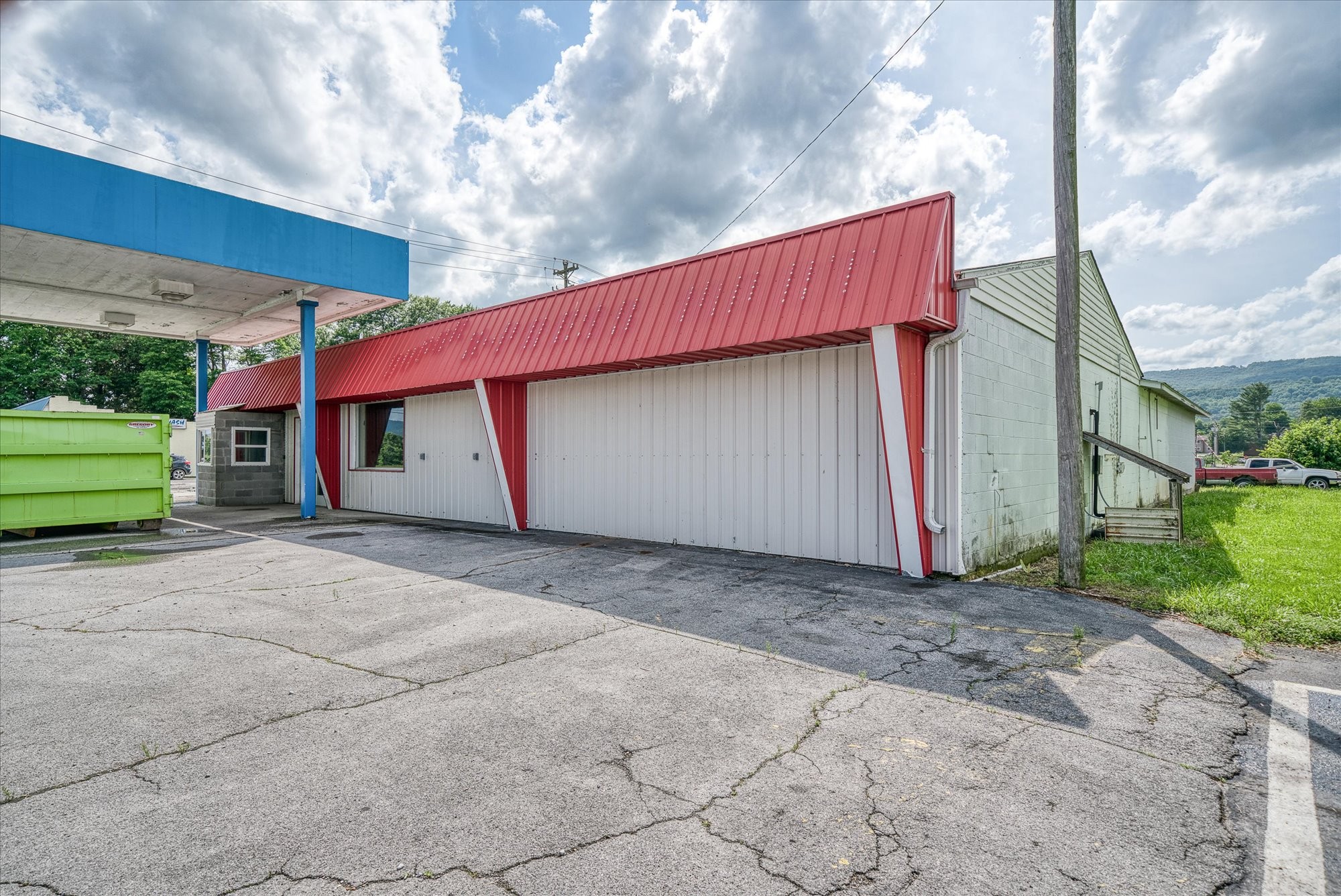 3715 Main Street Pikeville TN 37367