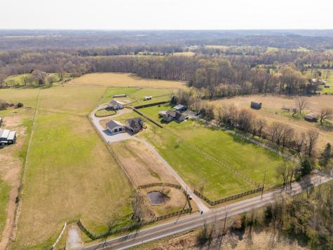 514 Corinth Road Portland TN 37148