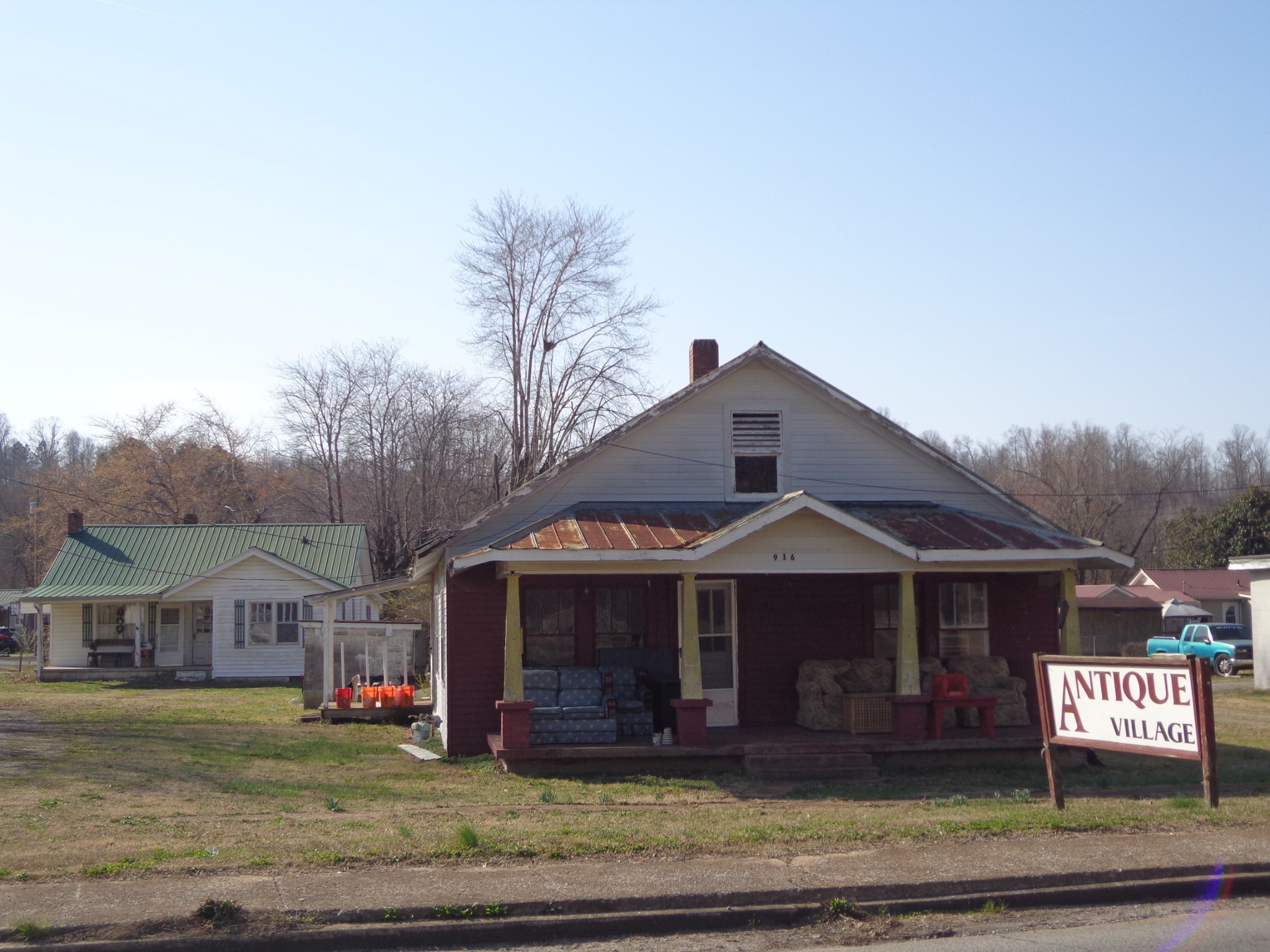 918 E Main Street Waverly TN 37185