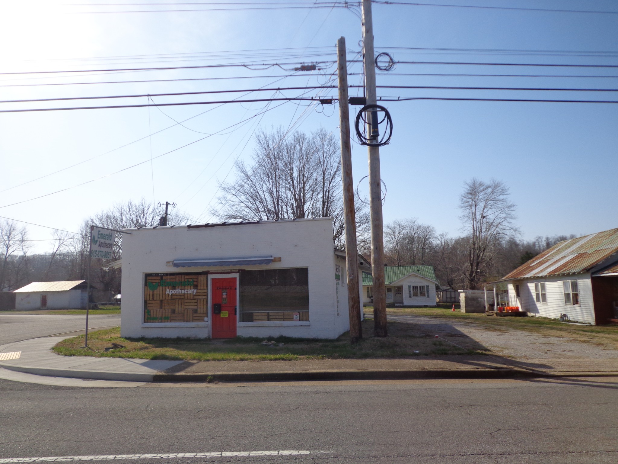 918 E Main Street Waverly TN 37185