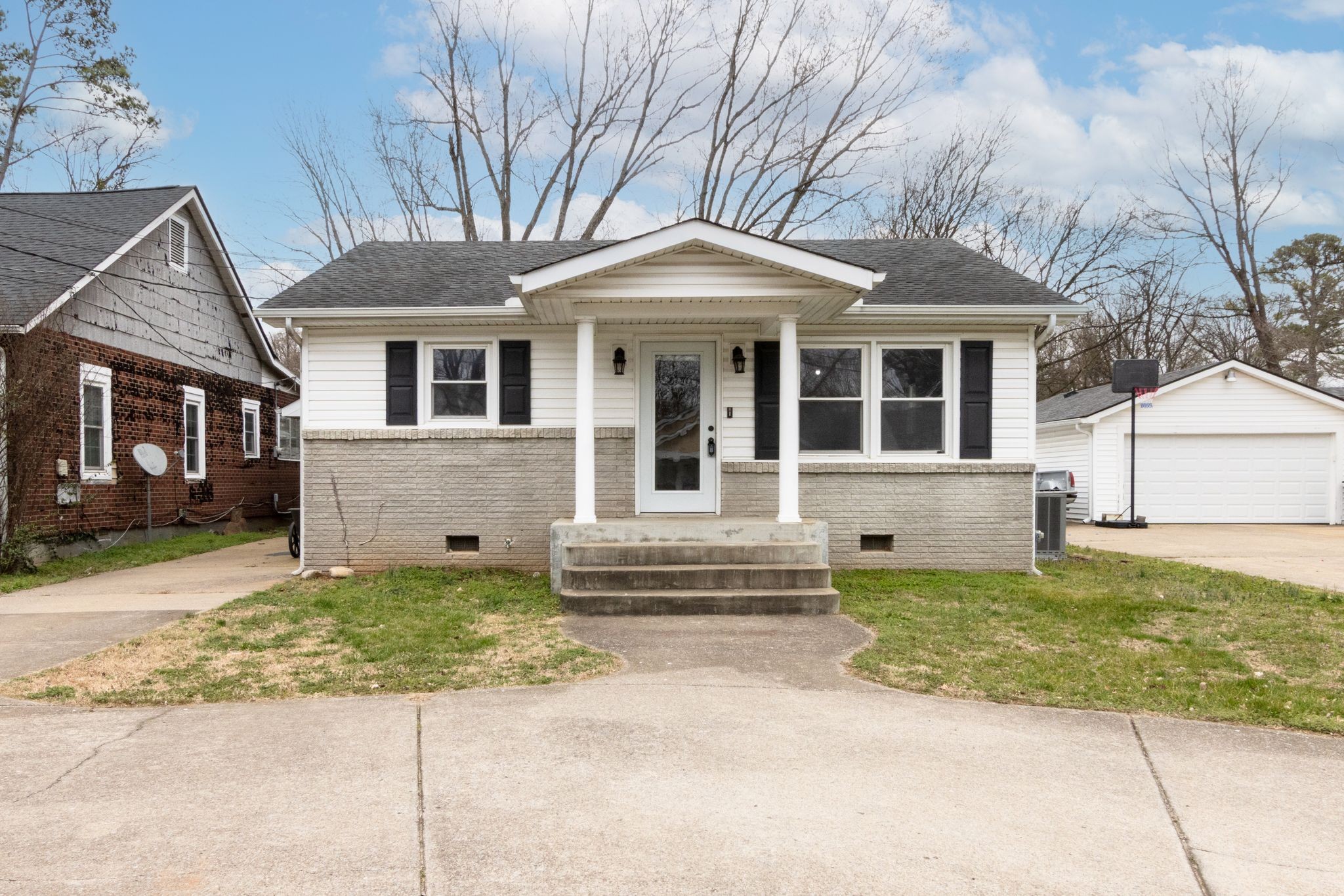 Murfreesboro TN, 1212 N Spring Street