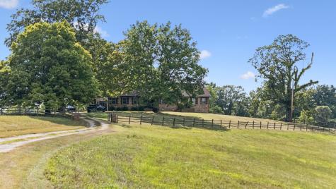 3085 Highway 47 N White Bluff TN 37187