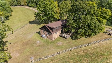 3085 Highway 47 N White Bluff TN 37187