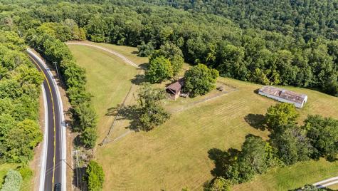 3085 Highway 47 N White Bluff TN 37187