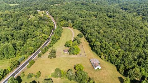 3085 Highway 47 N White Bluff TN 37187
