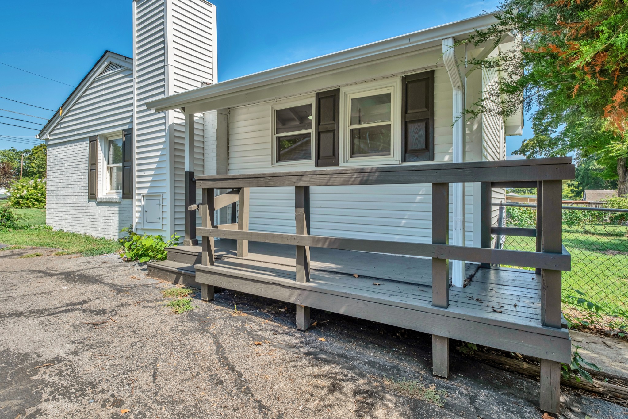 1033 Edgewood Drive Gallatin TN 37066