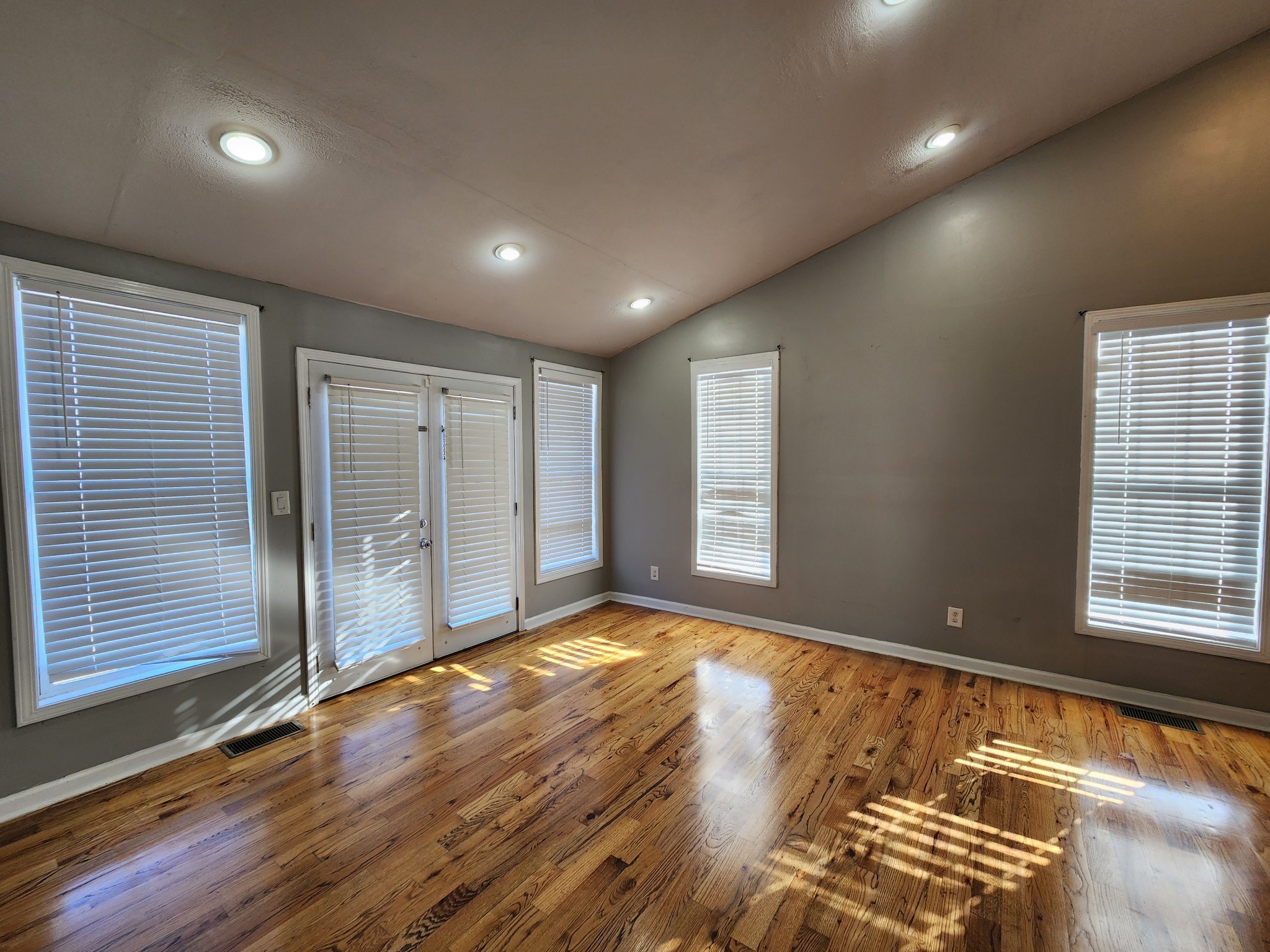 434 Meadowview Drive Christiana TN 37037