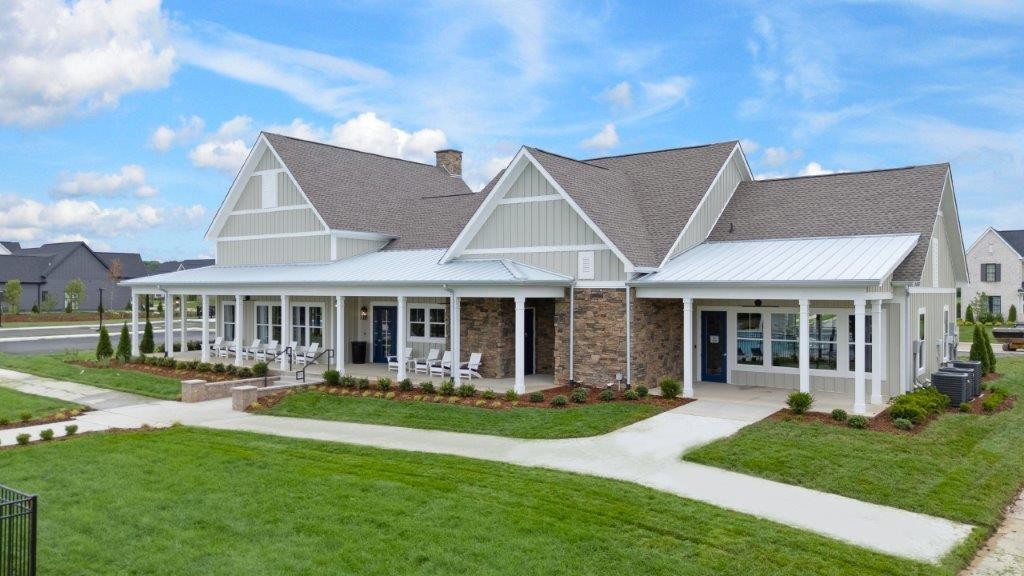 8042 Whitcroft Drive College Grove TN 37046
