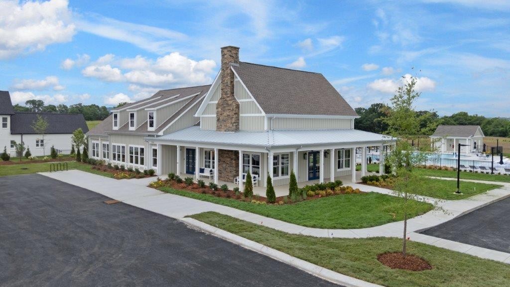8042 Whitcroft Drive College Grove TN 37046