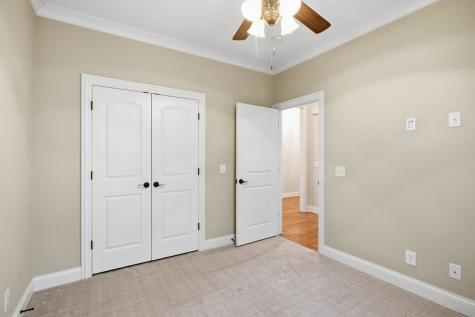 112 Grayson Lane White House TN 37188