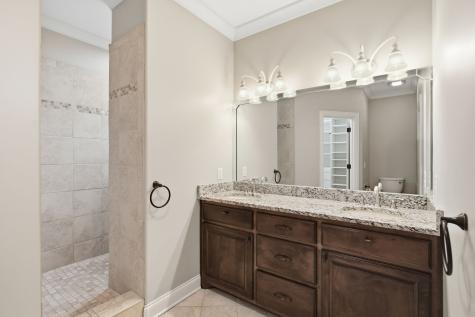 112 Grayson Lane White House TN 37188
