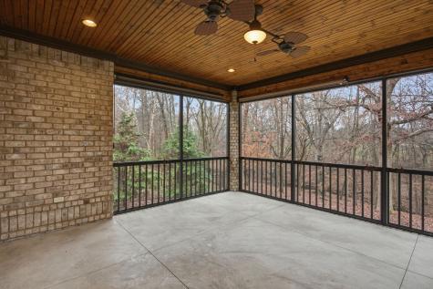 112 Grayson Lane White House TN 37188