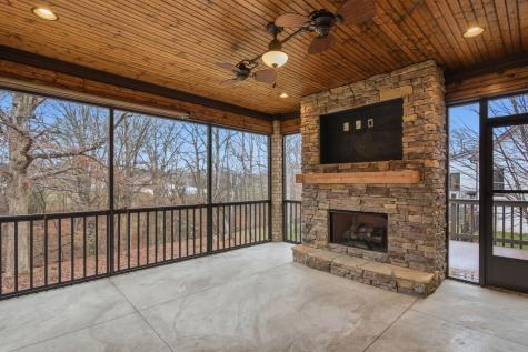 112 Grayson Lane White House TN 37188