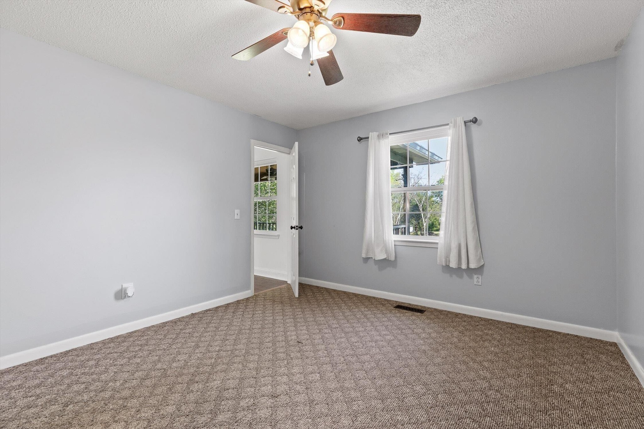 70 Pinoak Road Trenton GA 30752